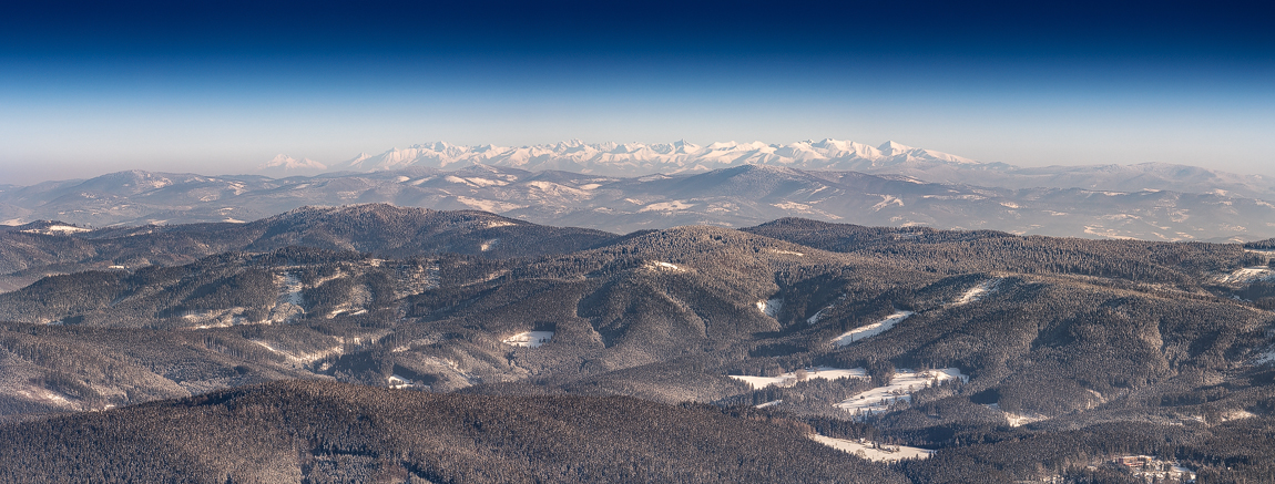 Vysoké a Západní Tatry pohledem z Lysé hory